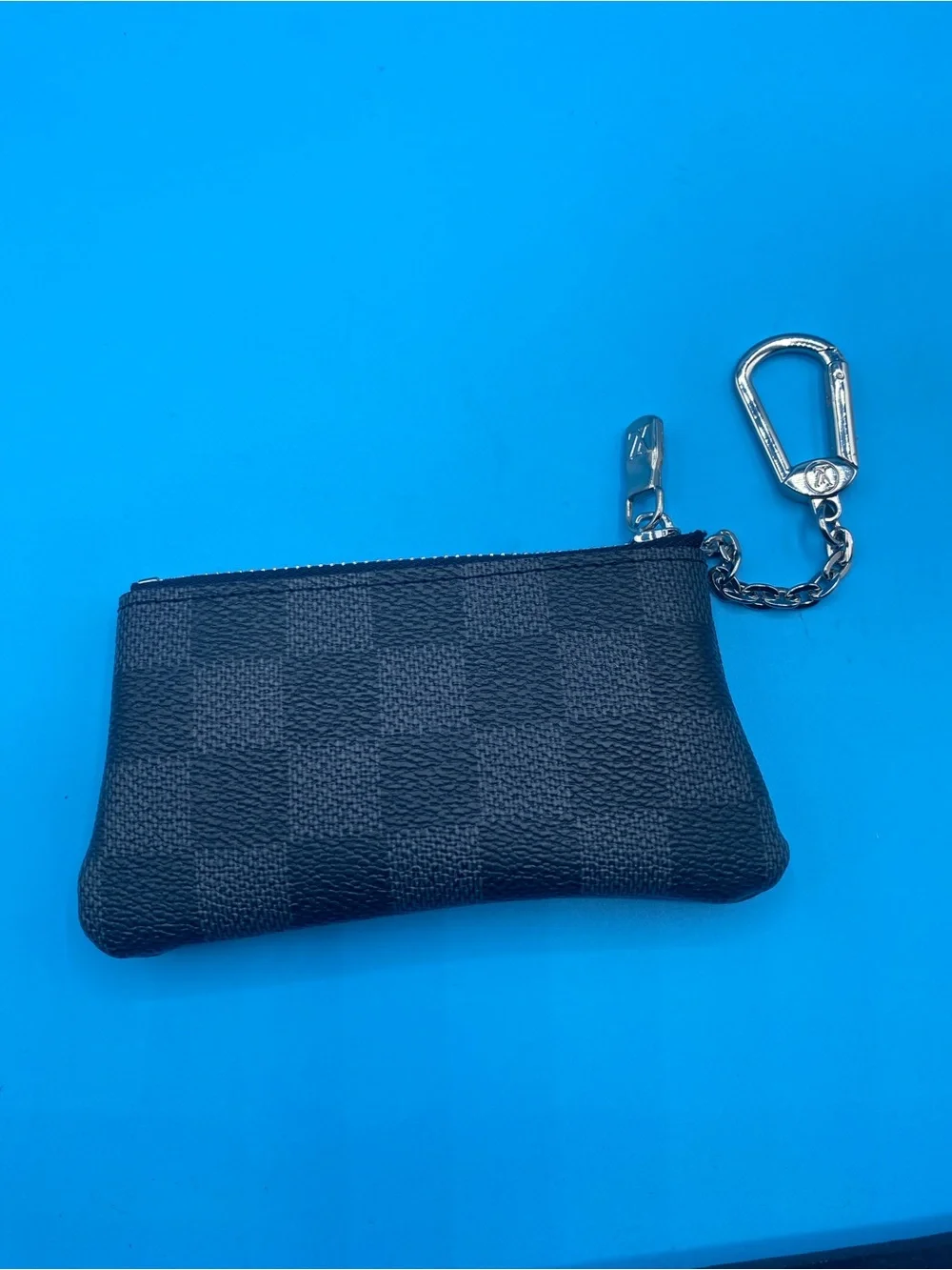 Louis Vuitton Black Damier Graphite Key & Card Pouch with Silver Chain - Picture 2 of 4